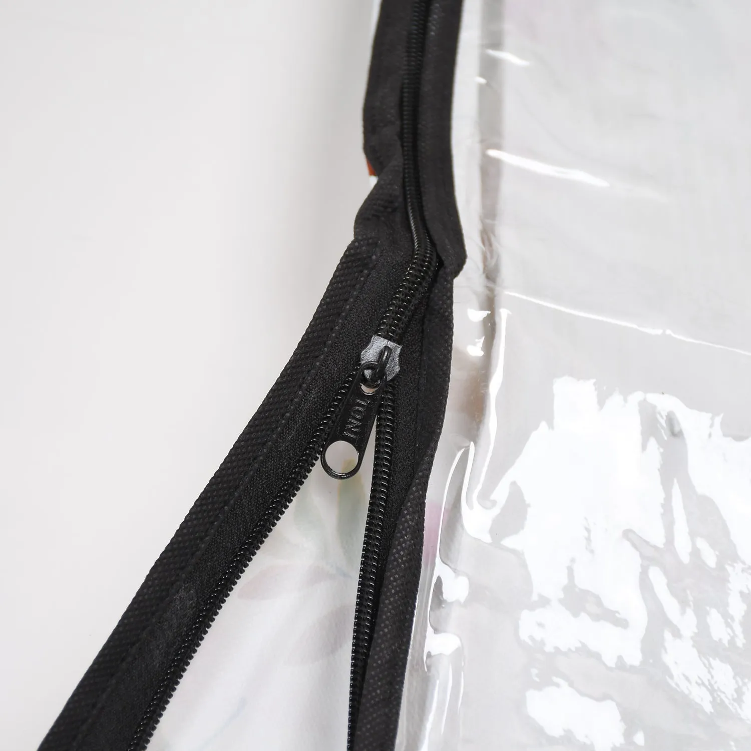 1083 LED / LCD Television Cover for 32 Inches LED / LCD with Zip Lock