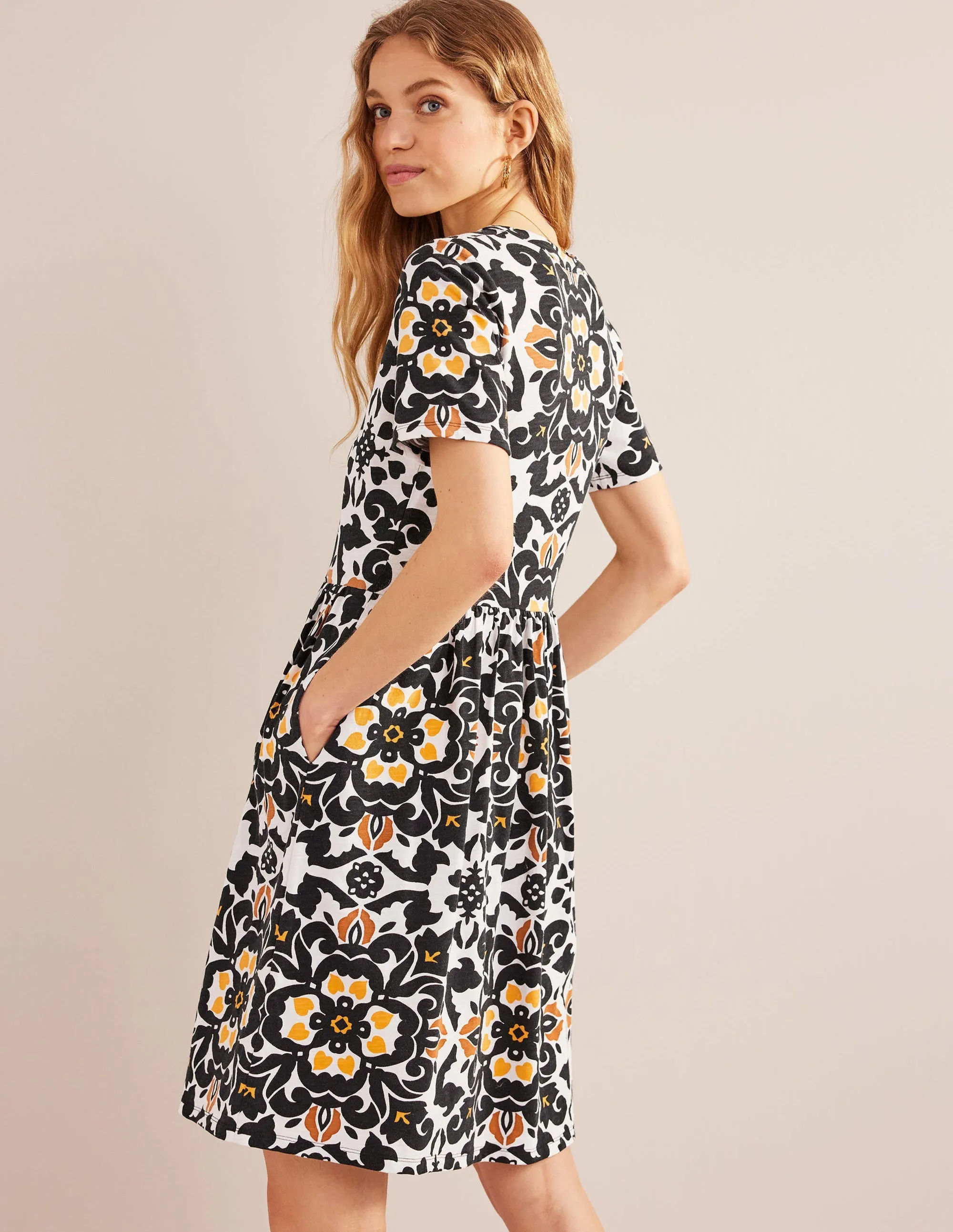 Easy Notch Neck Jersey Dress-Black, Opulent Pome