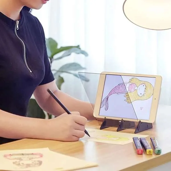 Sketchiko - Drawing board with projector